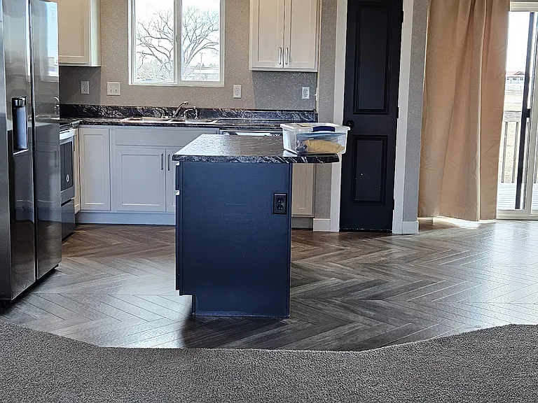 Kitchen / Dining