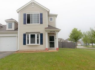 2409 Roxbury Ln, Montgomery, IL 60538