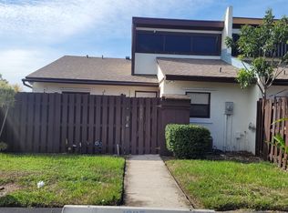 1827 Abbey Rd, West Palm Beach, FL 33415
