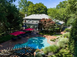 10 Vista Dr, Little Silver, NJ 07739