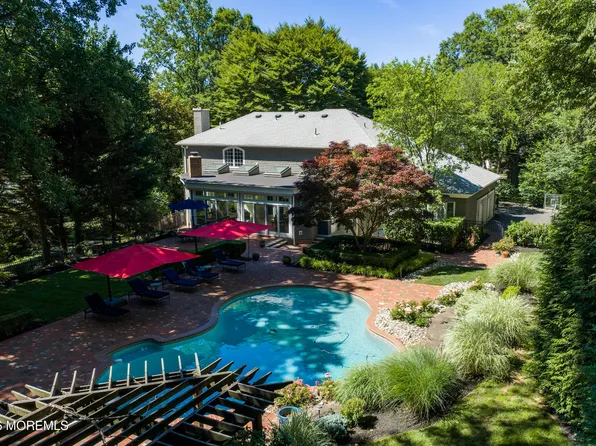 10 Vista Drive, Little Silver, NJ 07739