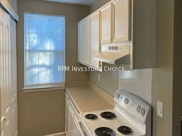 1301 Neelys Bend Rd #K90 — Photo 10
