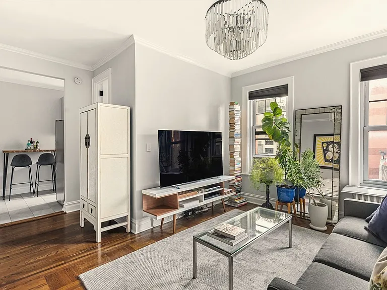 67 Morton St #6D — Photo 3
