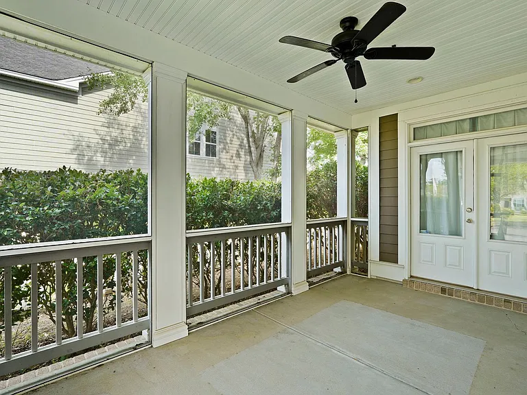 275 James Dunham Pkwy — Photo 6