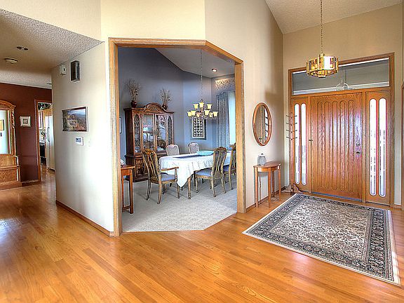 3rd image of 6905 Bridgeland Ln