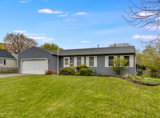 430 N College St, Batavia, IL 60510