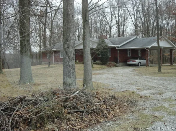 2895 South Road NE, Palmyra, IN 47164