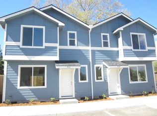 412 Oak St, Phoenix, OR 97535
