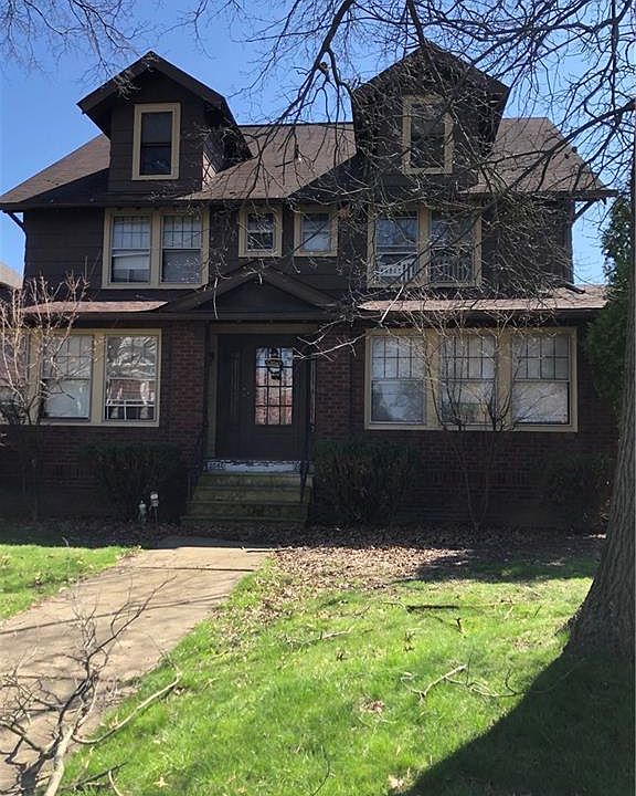 2nd image of 2042-2044 E Market St