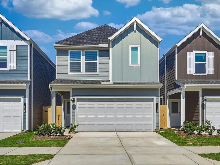 3538 Adelie Ln — Photo 2