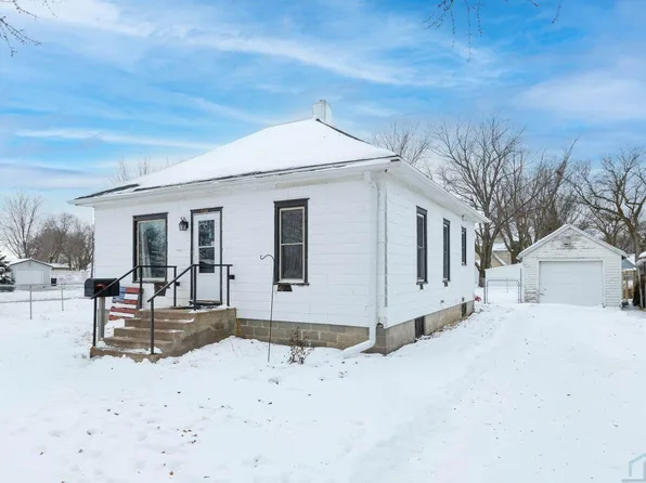 1120 6th St, Onawa, IA 51040