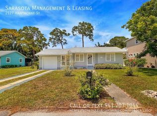 2127 Hawthorne St, Sarasota, FL 34239