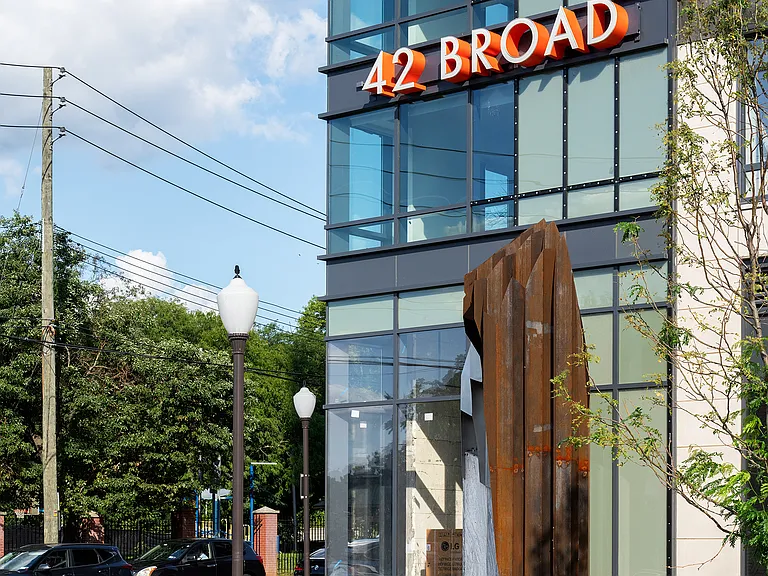 42 Broad — Photo 48