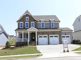 828 Rambling Oaks Ln, Holly Springs, NC 27540