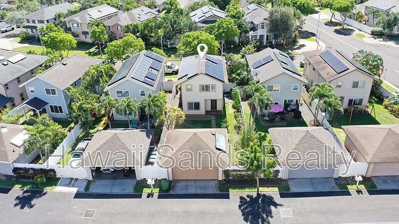 3 bed, 2.5 bath, 1442 sqft, $4,050 — Photo 1