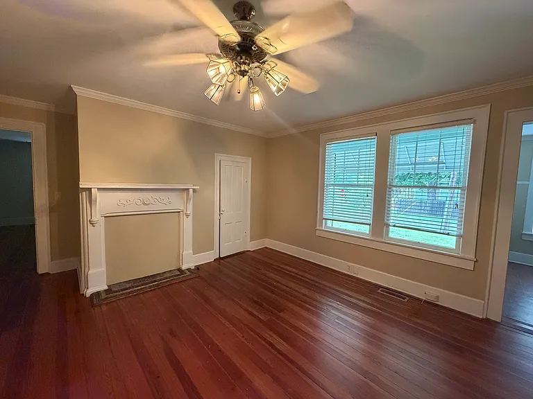 1803 Nance St #A — Photo 4