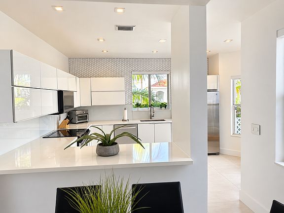 3rd image of 1125 Weeping Willow Way