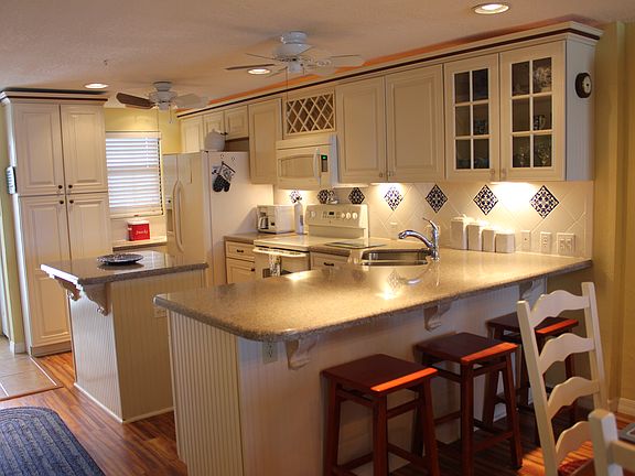4th image of 4301 S Atlantic Ave #3140