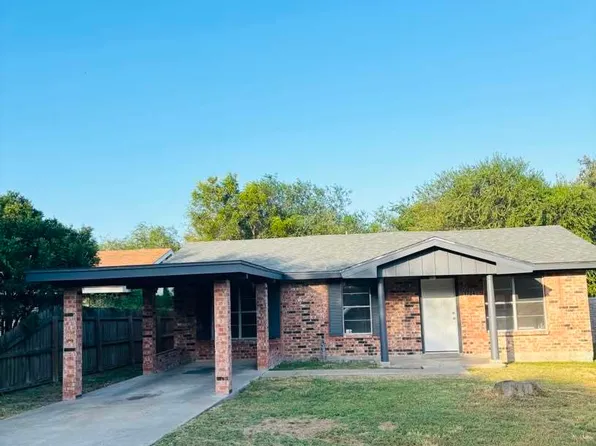 1704 N Washington, Beeville, TX 78102