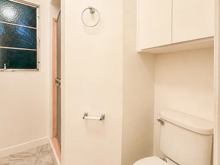 Hayworth Courtyard Apartments West Hollywood Living — Photo 11