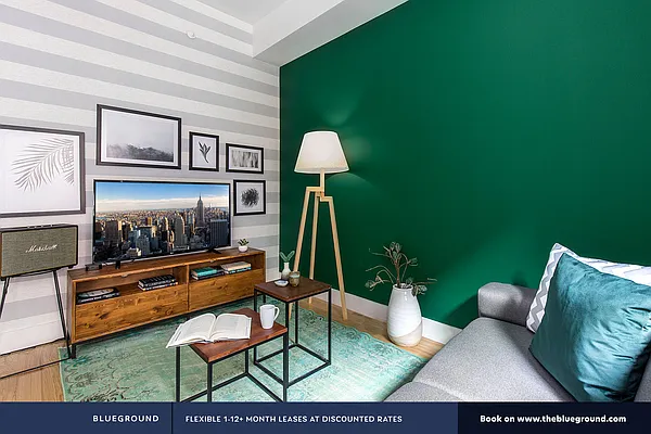 Rented by The Blueground | media 147