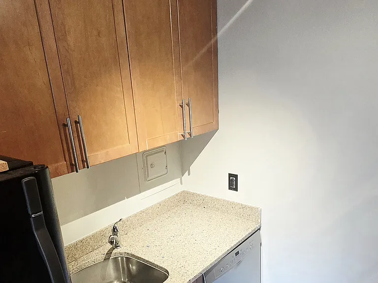 2201 L St NW #204 — Photo 12
