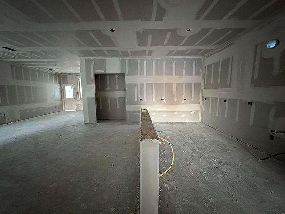 Construction progress - kitchen with center island