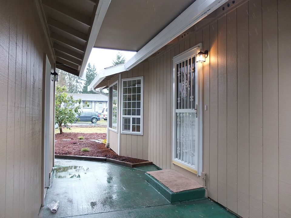 1st image of 8812 Quinault Loop NE