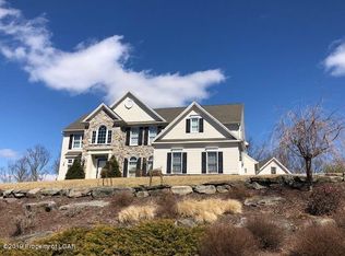 314 Canter Dr, Dallas, PA 18612