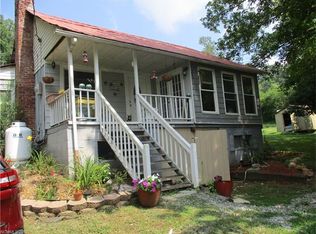 435 Lewis Hollow Dr, Marshall, NC 28753