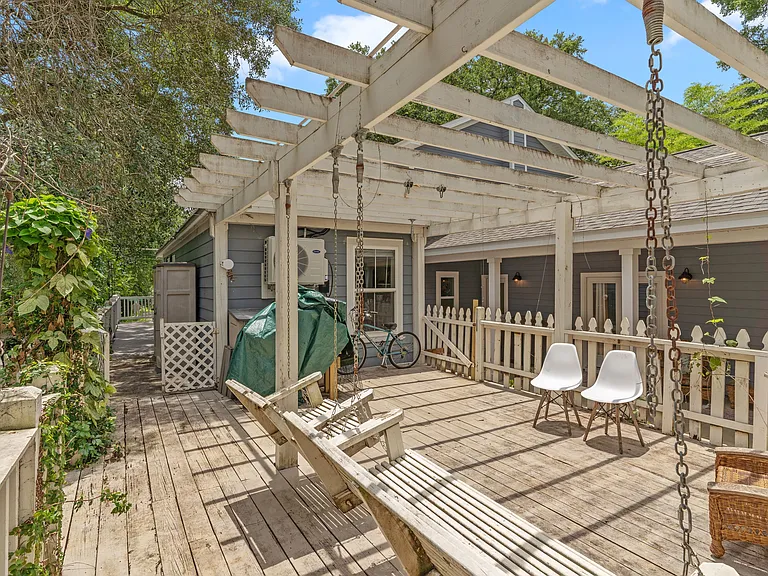 624 W 7th Ave — Photo 5