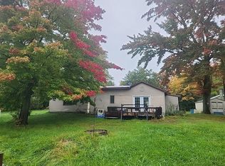 510 W Jessie Rd, Sanford, MI 48657