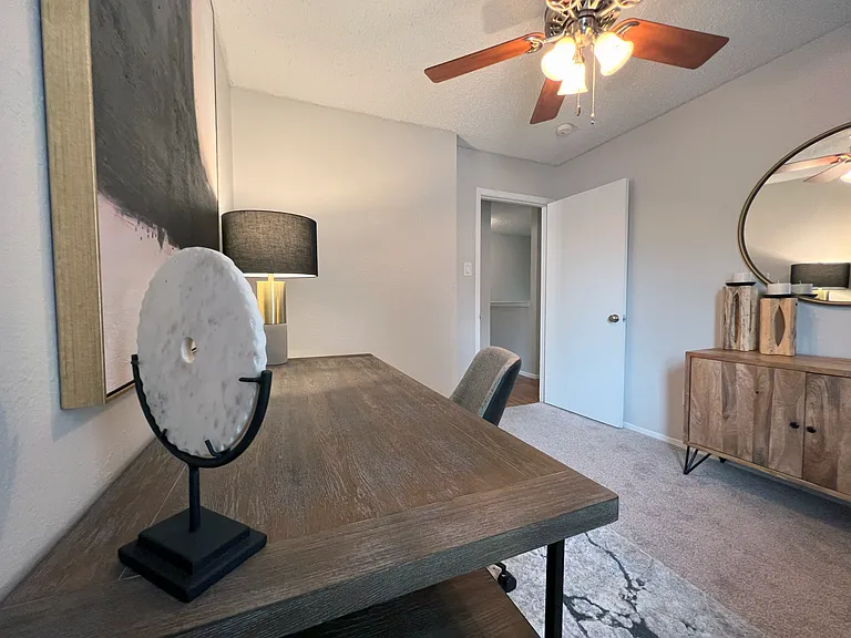 Autumn Chase Apartments — Photo 11