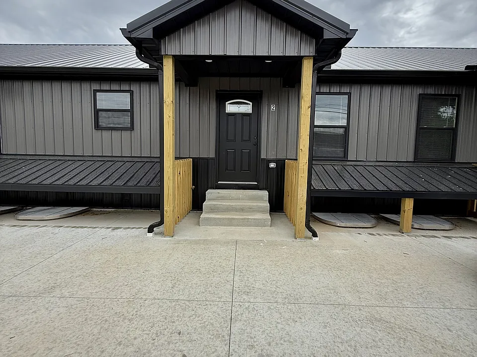 112 Todd St #2