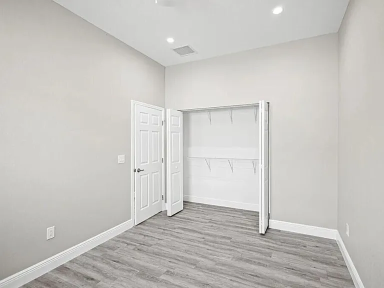132 NW 11th Ave #132 — Photo 4