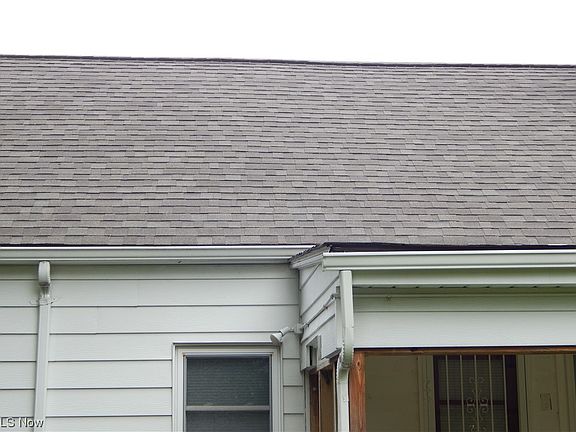 4th image of 262 E 242nd St