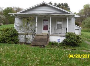 413 Old Farm Rd #C, Daniels, WV 25832