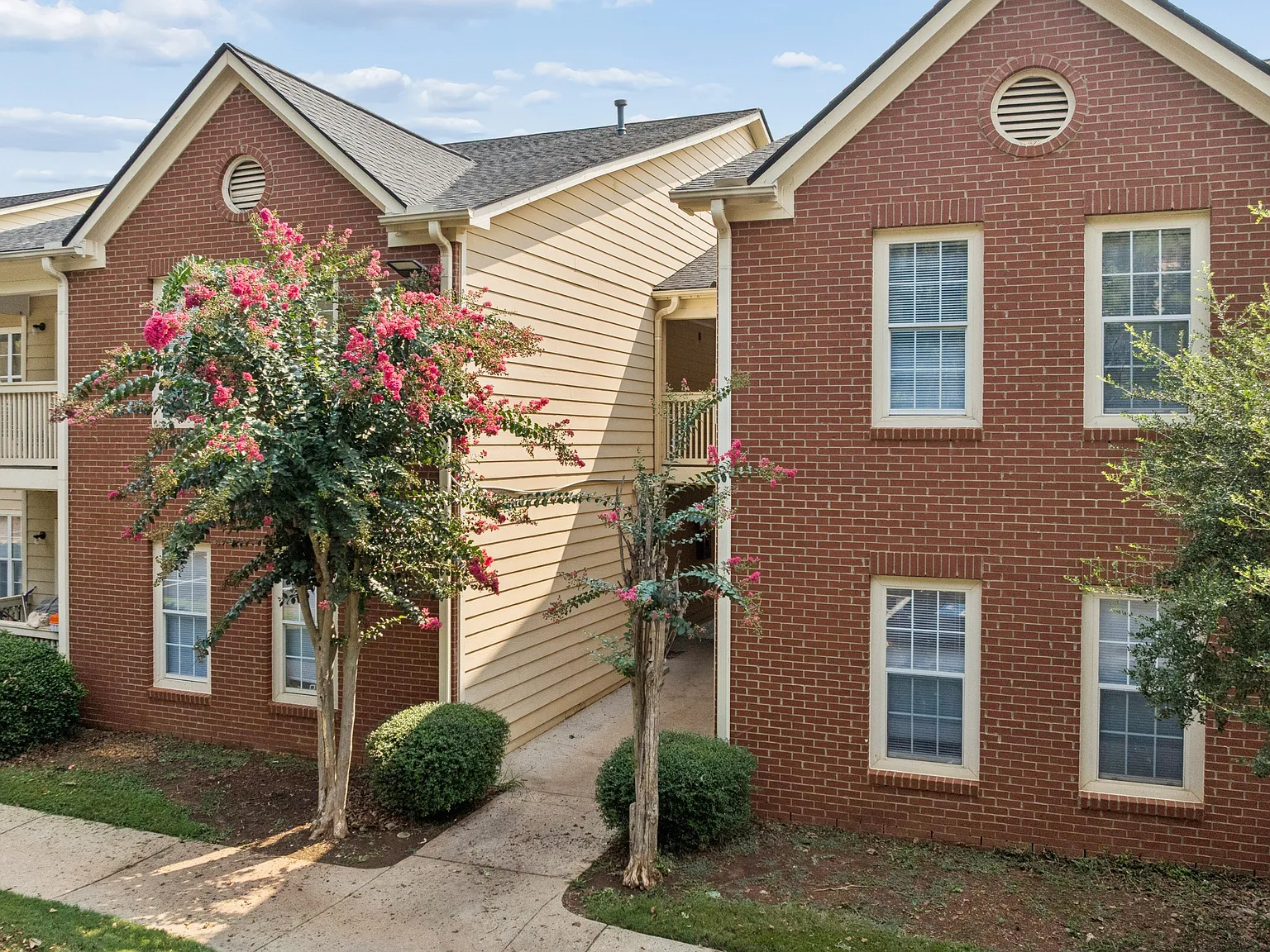 Heritage Hills — Photo 1