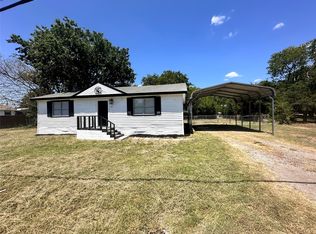 307 Collin St, Nevada, TX 75173