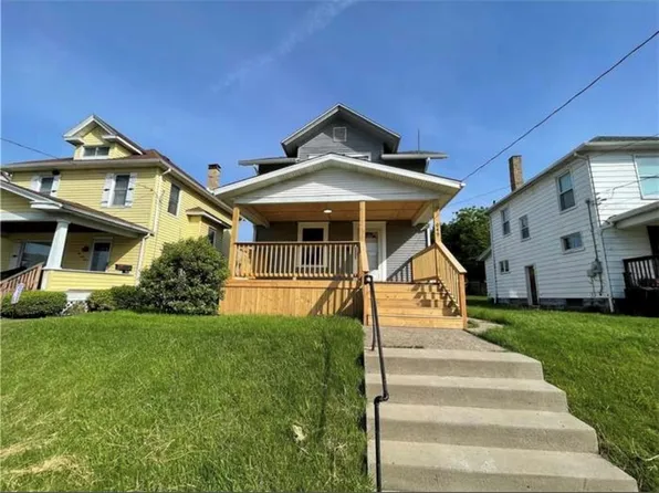 1049 Adams St, New Castle, PA 16101