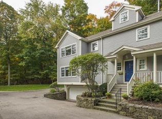 580 Auburn St, Newton, MA 02466