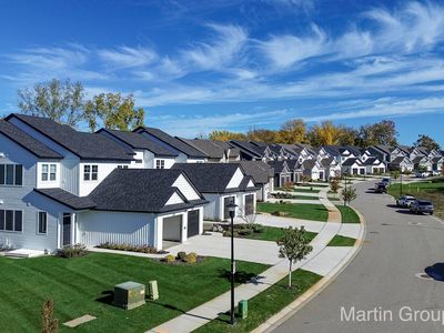 2241 NE Watertown Way, Grand Rapids, MI, 49505
