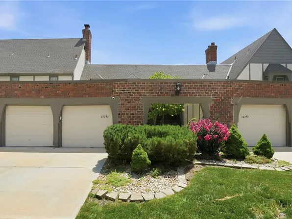 10243 Foster St, Overland Park, KS 66212