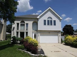 8100 W 107th St, Palos Hills, IL 60465