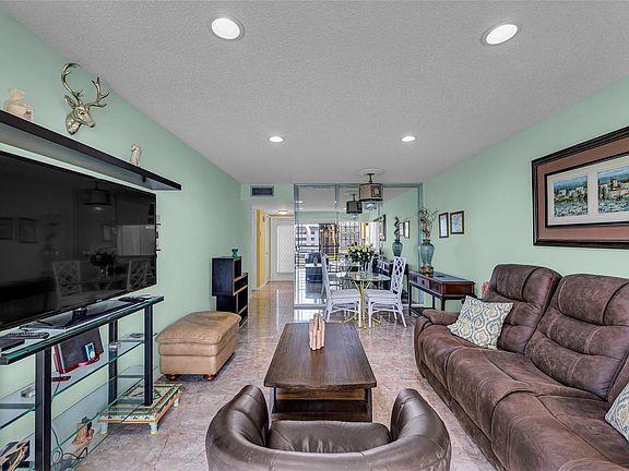 4th image of 10180 NW 30th Court #306