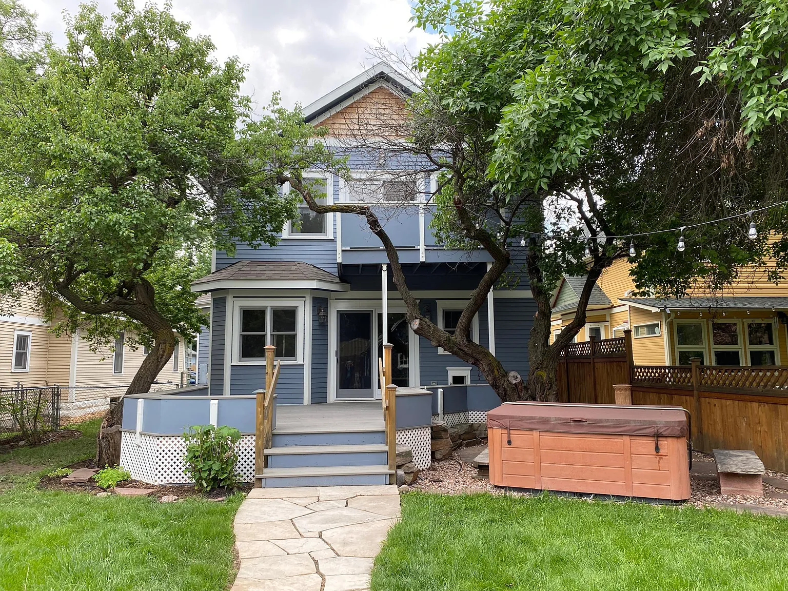 W Oak St, Fort Collins — Photo 1