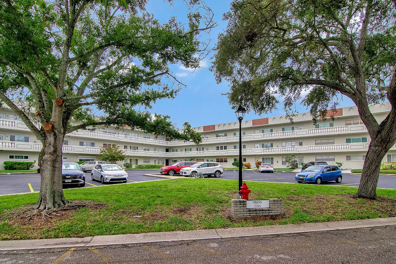 2 bed, 1100 sqft, $1,450 — Photo 1