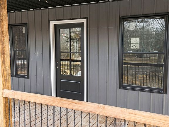 3rd image of 5672 N Terry Rd