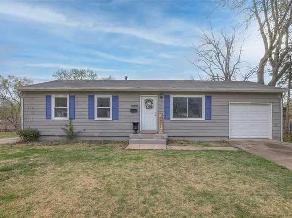 13805 11th St, Grandview, MO 64030