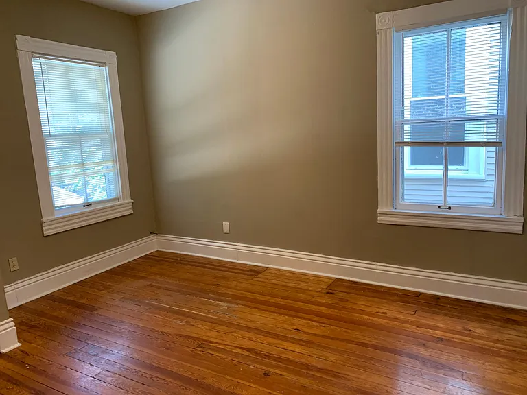 1016 Everett Ave #2 — Photo 11